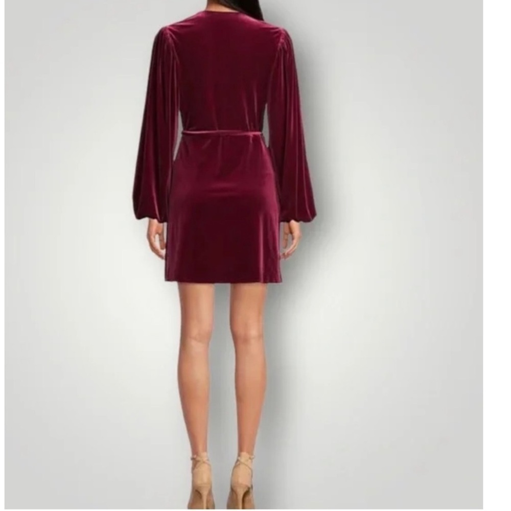 🆕Gianni Bini “Leighton” Velvet Wrap Dress - Picture 3 of 4